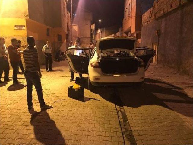 Şanlıurfa’Da Otomobil Tarandı: 2 Yaralı