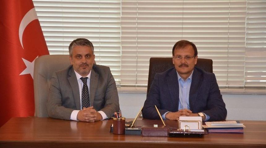 Başbakan Yardımcısı &Ccedil;avuşoğlu&rsquo;ndan Yeni İl Başkanı Salman&rsquo;a Ziyaret