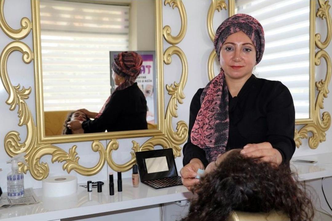 &Ccedil;ocukları İ&ccedil;in Dişini Tırnağına Taktı, Hayalini Kurduğu İş Yerini A&ccedil;tı