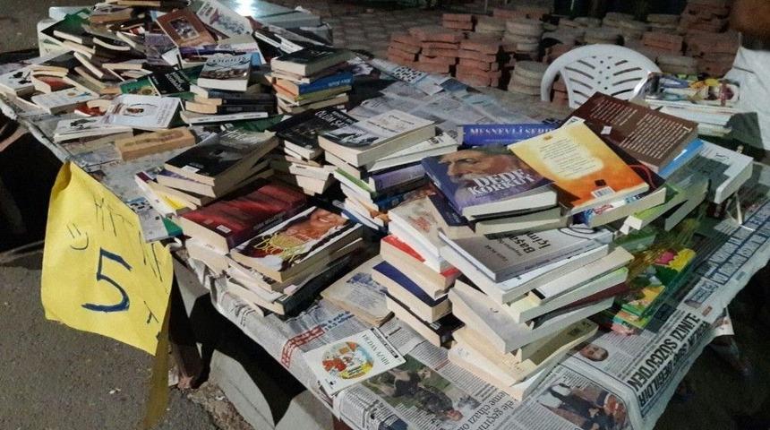 Mersin’de Korsan Kitap Operasyonu