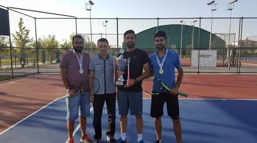 Malatya Tenis Ve Dağcılık Spor Kul&uuml;b&uuml;, Spor Toto Doğu Ligi&rsquo;nde Şampiyon Oldu