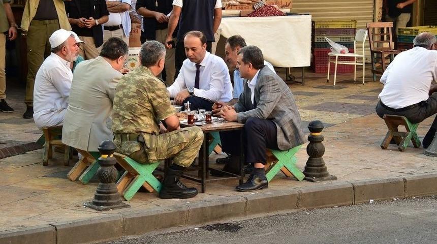 Vali Erin Esnafla Buluştu