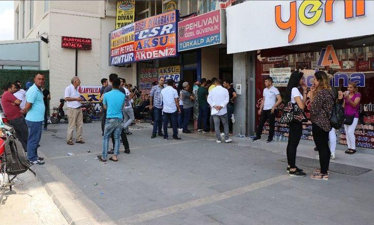 Güvenlikçi Olmak İçin Sıraya Girdiler G1