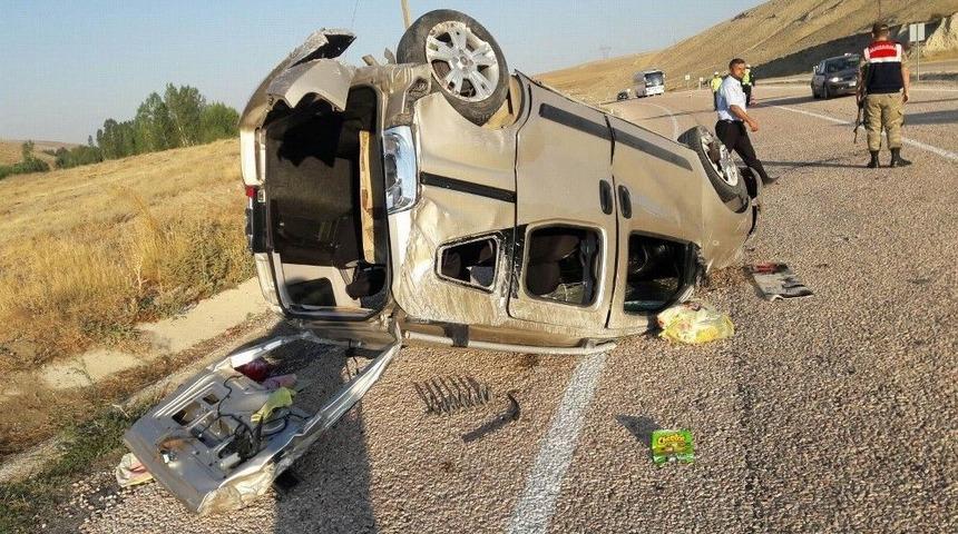Sivas&rsquo;ta Trafik Kazası: 1 &Ouml;l&uuml;, 5 Yaralı