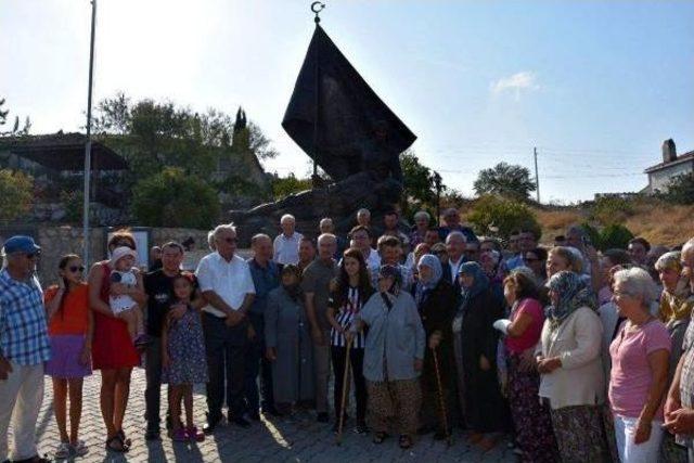 Kılıçdaroğlu, Köylülerle Kahvaltı Yaptı