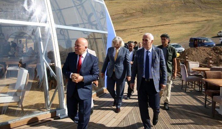 Ak Parti Genel Başkan Yardımcısı Kaya, Büyükşehir’i Ziyaret Etti G3