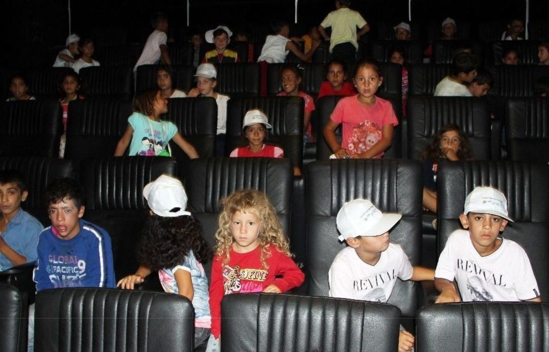 Fındık Toplamak İ&ccedil;in Gelen &Ccedil;ocuklar G&ouml;n&uuml;llerince Eğlendi