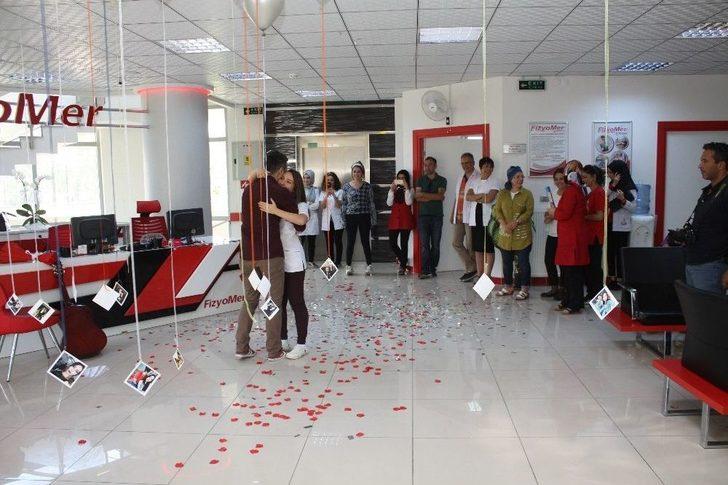 Hastane Anonsuyla Evlenme Teklifi G5