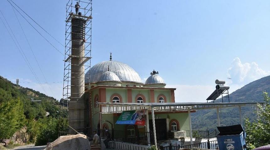 Nazilli Belediyesi &Ccedil;atak Mahallesi Camisini D&uuml;zenliyor