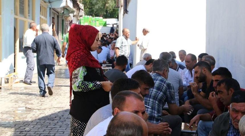 Varto&rsquo;da Kurban Bayramı &Ouml;ncesi Dilenci Sayısında Artış