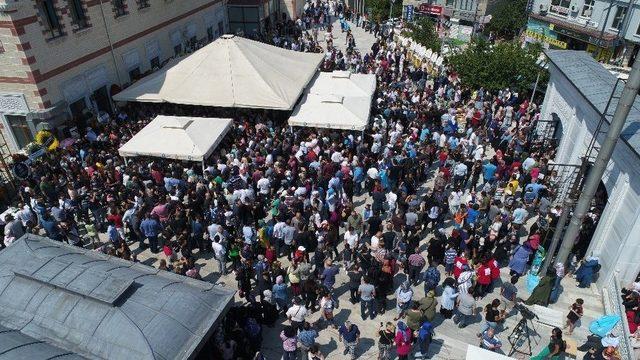 Vatan Şaşmaz’ın Cenaze Töreni Havadan Görüntülendi