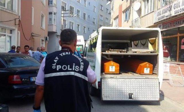 Apartman Boşluğunda &Ouml;l&uuml; Bulundu 1
