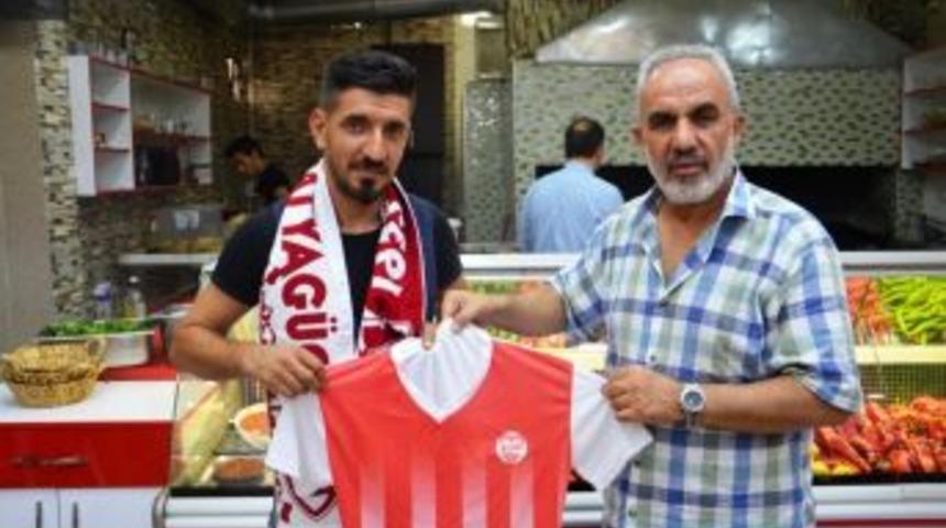 Aziz Yiğit: &ldquo;fikst&uuml;r İstediğimiz &Ouml;l&ccedil;&uuml;lerde Bir Fikst&uuml;r&rdquo;