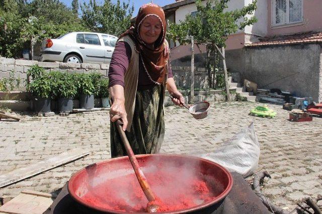 Yozgatlı Kadınlar Mutfaklarını Kışa Hazırlıyor