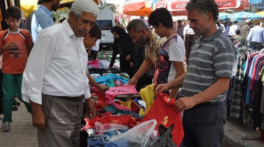 Muş&rsquo;ta Bayram Pazarı Kuruldu
