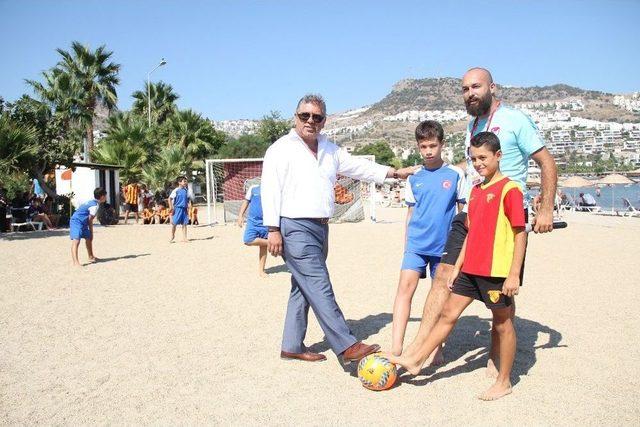 Bodrum’da Plaj Futbolu Şenliği