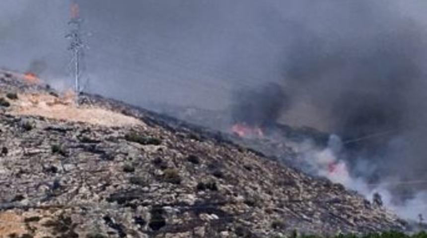 İzmir&rsquo;de B&uuml;y&uuml;k Yangın
