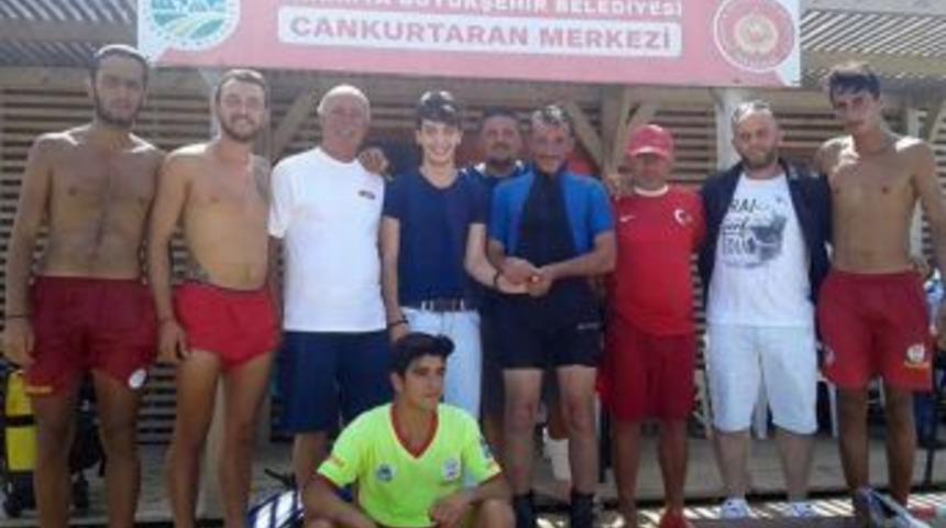 Kendisini Hayata D&ouml;nd&uuml;ren Ekibe S&uuml;rpriz Ziyaret