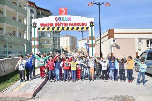 Belediye Başkanı Tahsin Babaş’a Ak Parti’den Ödül