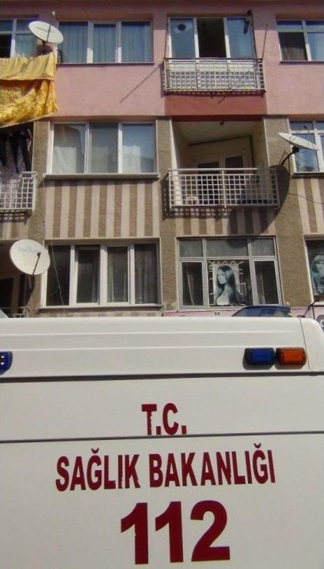 Apartman Boşluğunda Ölü Bulundu