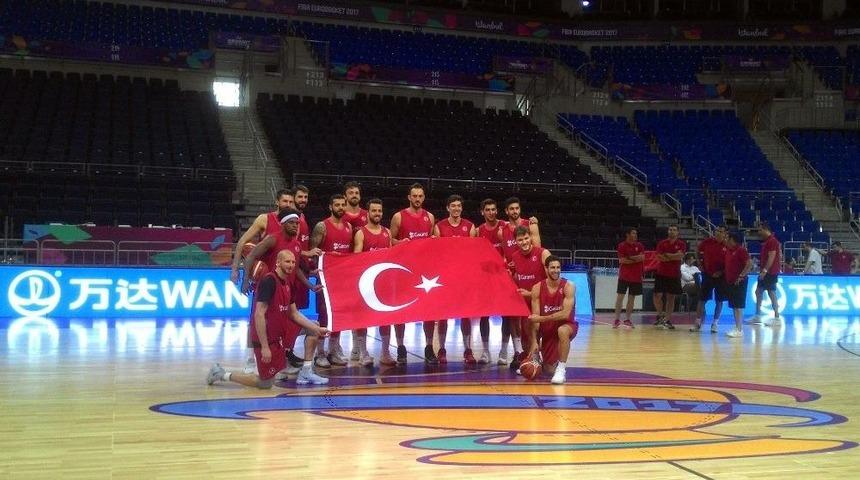 Miller Hazırlıklarını S&uuml;rd&uuml;r&uuml;yor