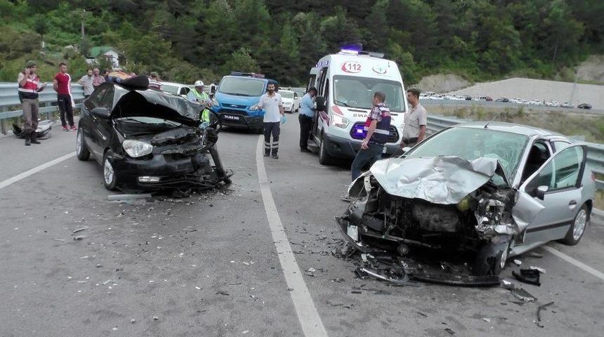 Amasra&rsquo;da Trafik Kazası: 6 Yaralı