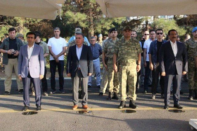 Diyarbakır Şehitleri İçin Tören Düzenlendi 2