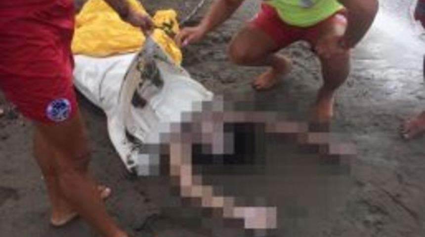 Denizde Kaybolan Gencin Cesedi Karaya Vurdu