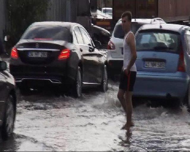 Üsküdar Sahilyolu Göle Döndü