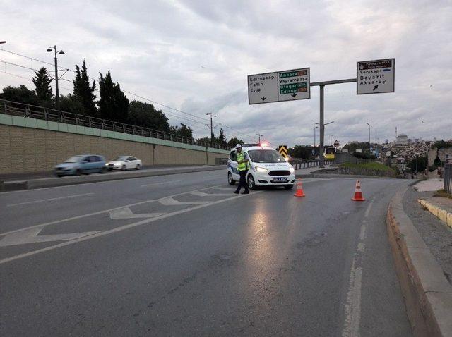 İstanbul’da Bazı Yollar Trafiğe Kapatıldı