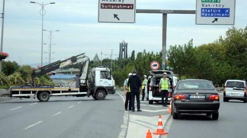 Vatan  Cadesi Ve &Ccedil;ıkan Yollar Trafiğe Kapatıldı