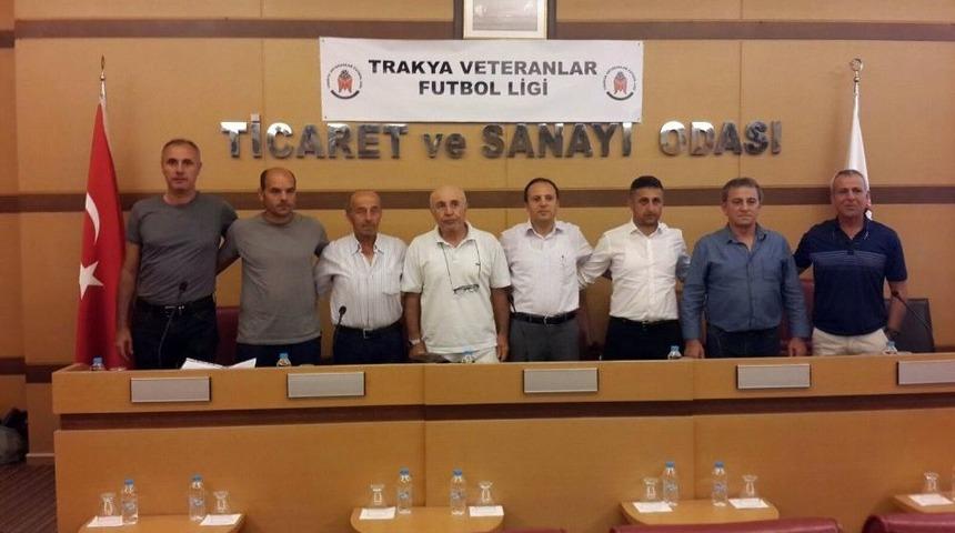 Trakya Veteranlar 2017-2018 Futbol Sezonu İ&ccedil;in Toplandı