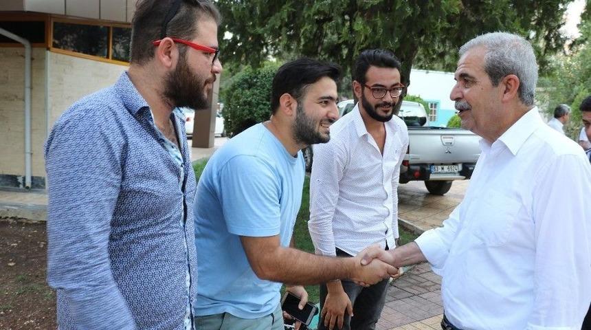 Demirkol,parkta Vatandaşlar İle Sohbet Etti