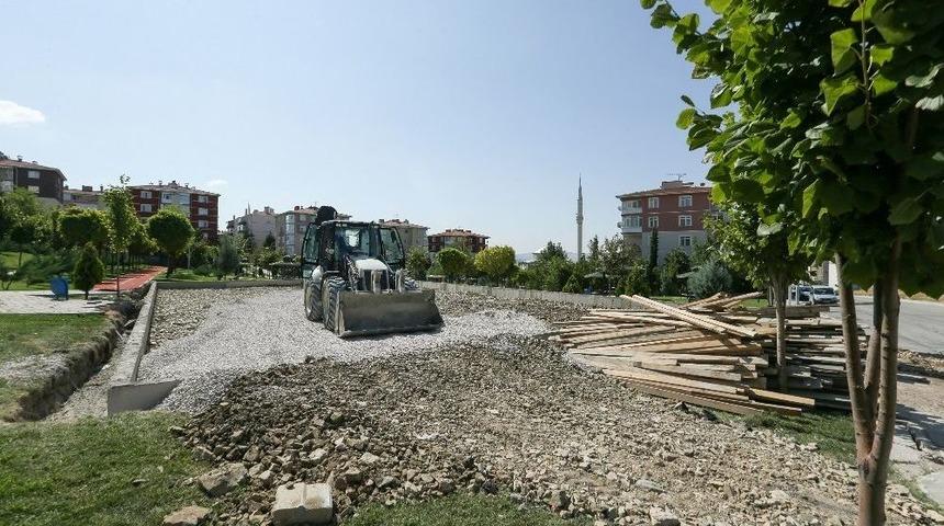 Sincan&rsquo;da Park Ve Spor Alanları Yapımı Devam Ediyor