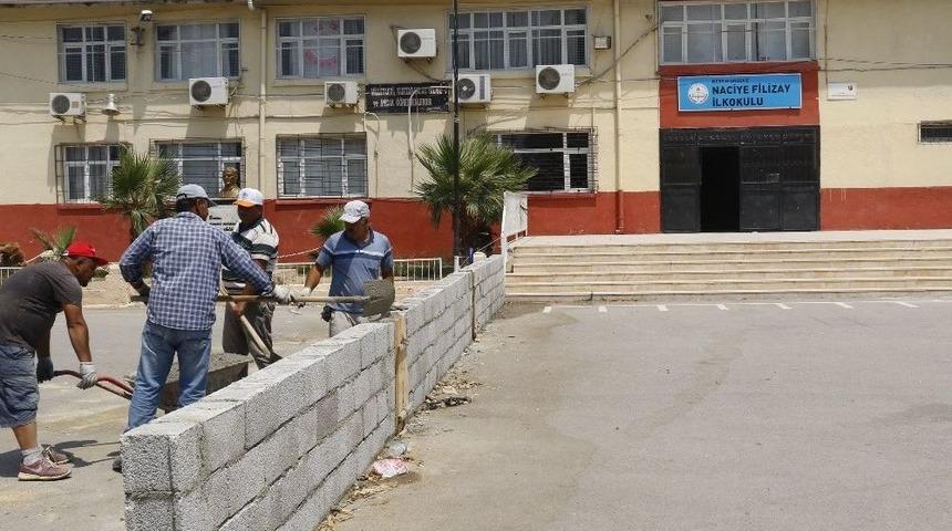 Akdeniz Belediyesi&rsquo;nden Okullara Destek