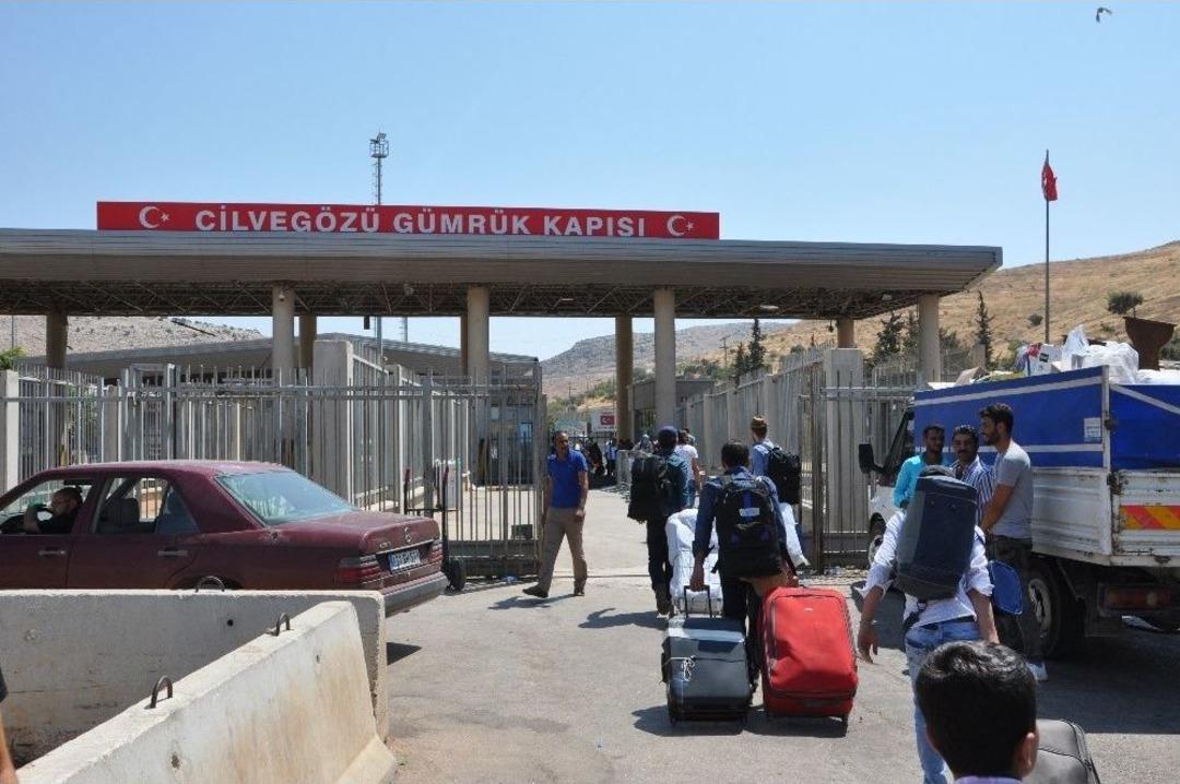 Cilveg&ouml;z&uuml;&rsquo;nden 30 Bin Suriyeli Bayramlaşmaya Gitti