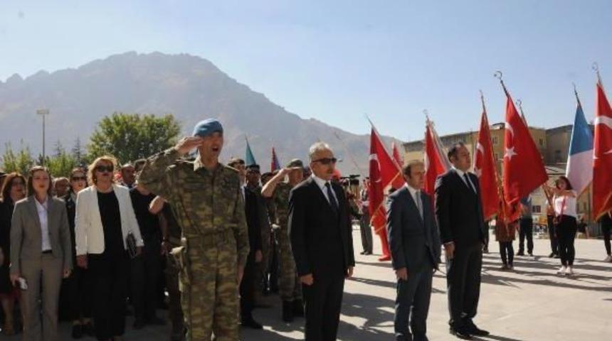 30 Ağustos Zafer Bayramı, Hakkari'de  Kutlandı