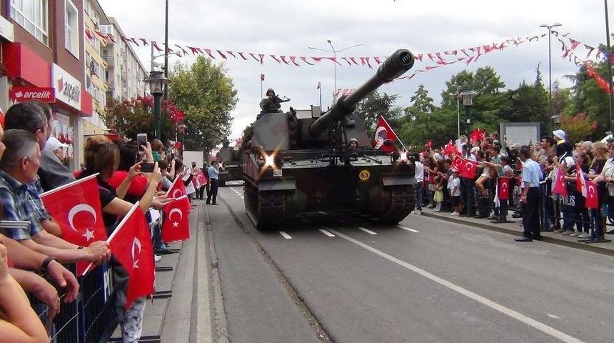 En B&uuml;y&uuml;k İlgiyi Mehmet&ccedil;ikler G&ouml;rd&uuml;
