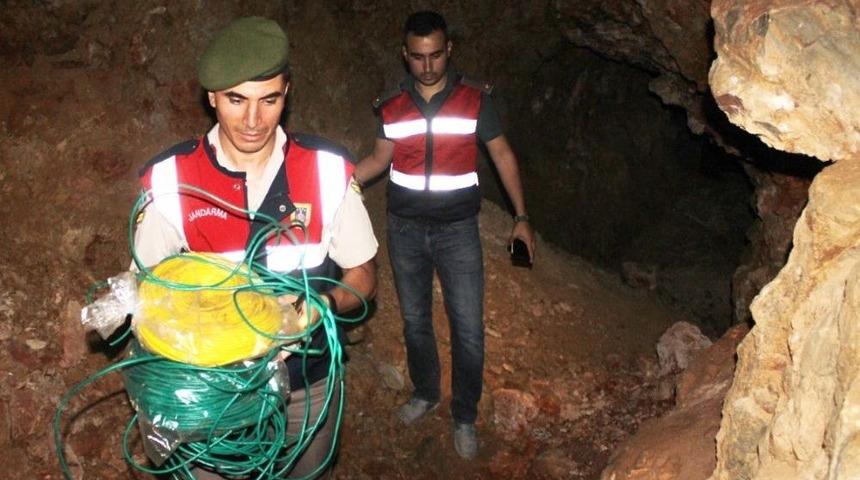 Eski Maden Ocağında Bulunan Dinamit Lokumları İmha Edildi