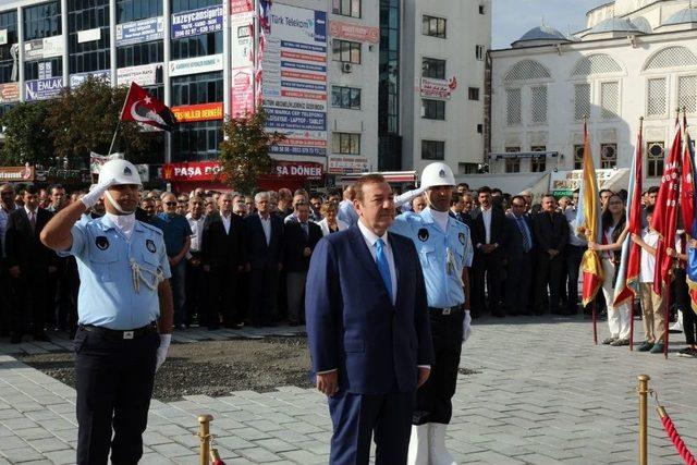 Esenyurt’ta Zafer Bayramı Cumhuriyet Meydanı’nda Kutlandı 2