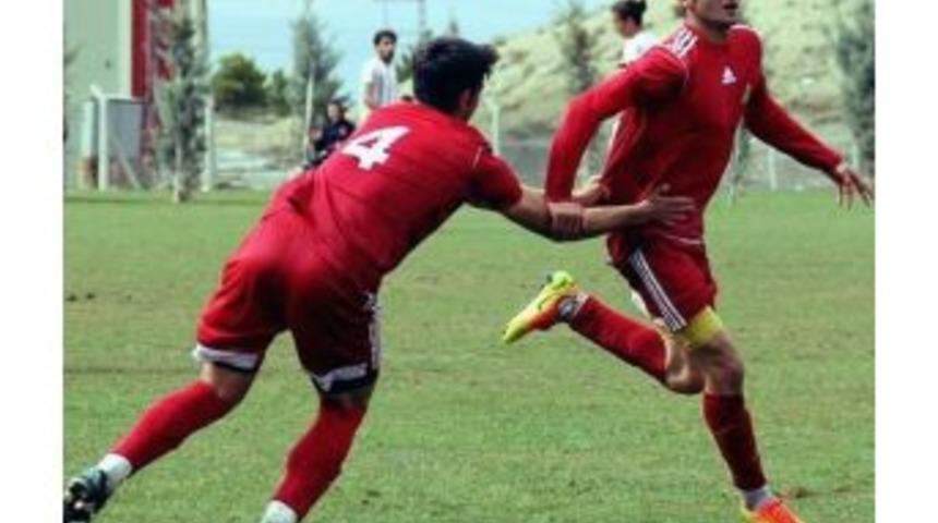 Yeni Malatyaspor Alt Yapısının Gen&ccedil; Golc&uuml;s&uuml; Furkan Yiğit Gollerine Devam Ediyor