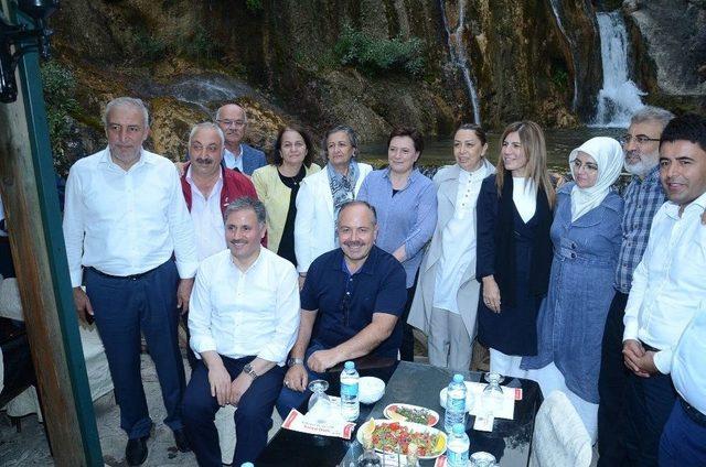 Eski Bakanlar Darende’de 1