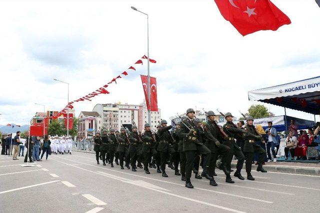 Kocaeli’de 30 Ağustos Zafer Bayramı Coşkusu