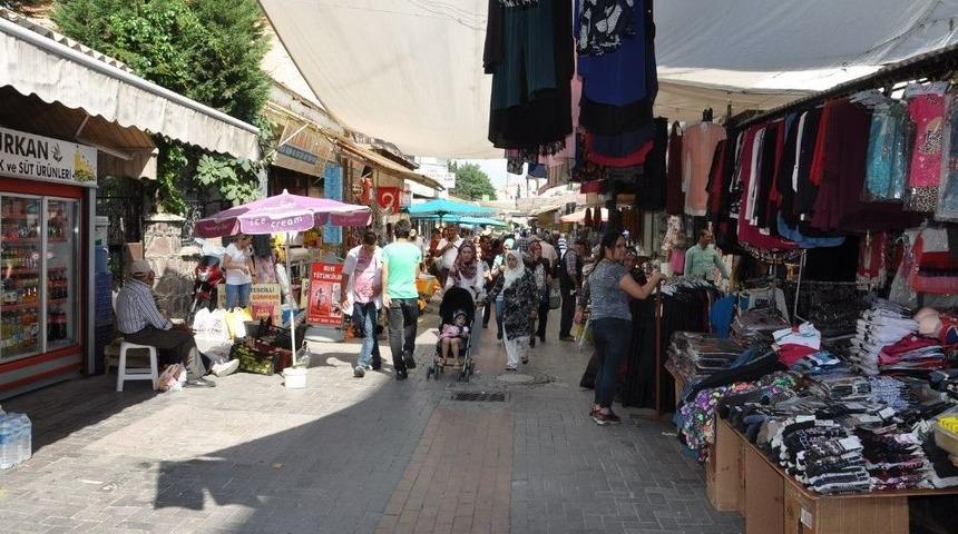 Uşaklı Vatandaşların Bayram Telaşı