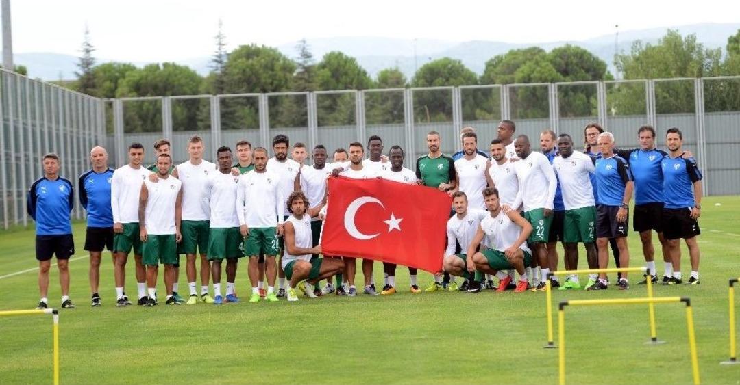 Bursaspor&rsquo;da 30 Ağustos Zafer Bayramı Coşkusu