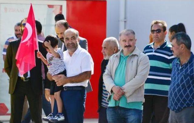 Yozgat'ta Polis Barikatlı 30 Ağustos Kutlaması