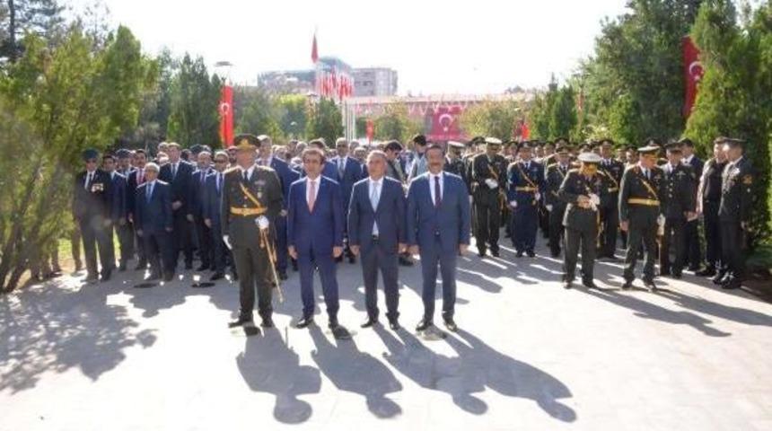 Diyarbakır'da 30 Ağustos'a Coşkulu Kutlama