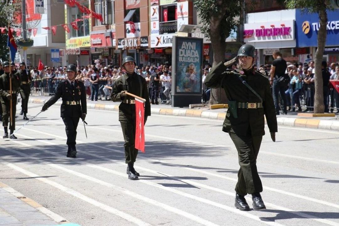 Van Ve İl&ccedil;elerinde 30 Ağustos Zafer Bayramı Kutlamaları