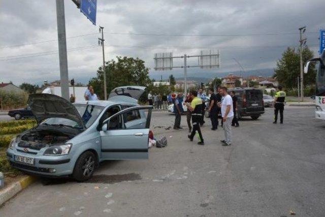 Erbaa'daki Iki Ayrı Kazada 10 Yaralı