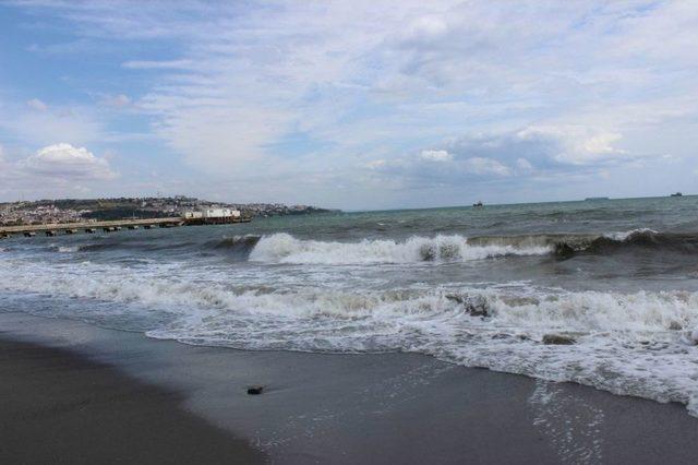 Marmara’da Deniz Ulaşımına Poyraz Engeli